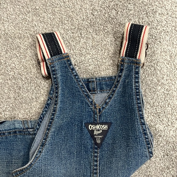 Osh kosh overalls - Picture 2 of 4